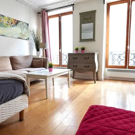 02 Grand Near Montorgueil Apartment Paris